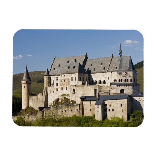 Luxemburg, Vianden. Vianden Chateau (b. 15th Magneet (Horizontaal)