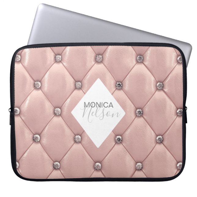 luxurious tufted rose gold monogram laptop sleeve (Voorkant)