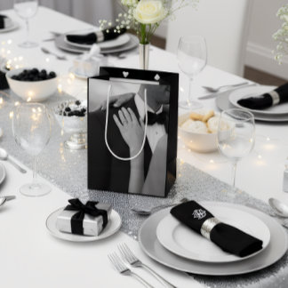 Luxury Black & White Wedding Gift Bag Medium Cadeauzakje