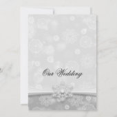 Luxury Grey Snowflakes Hiver Mariage Invitation (Dos)