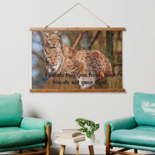 Lynxes op de top van een berg die staat hangend wandkleed