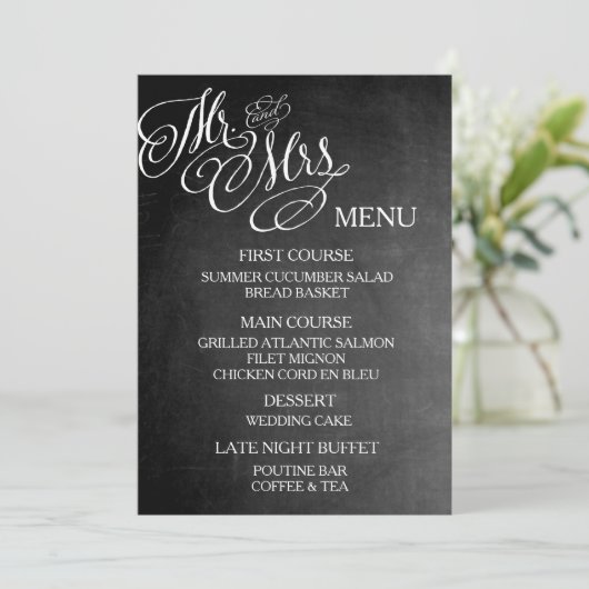 M. et Mme classiques Wedding Menu Chalkboard (Debout devant)