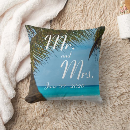 M. et Mme Palm Trees sur la plage Coussins de mari (Couverture)