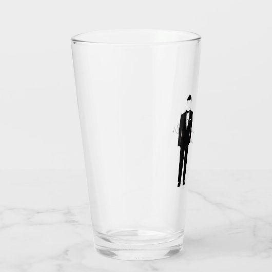 M. l'mariage boit du verre (Droite)