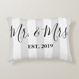 M. & Mme Coussin décoratif