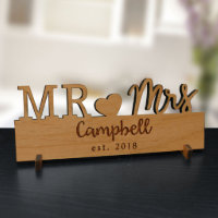 M. & Mme Cute Plaque en bois d'aulne gravée