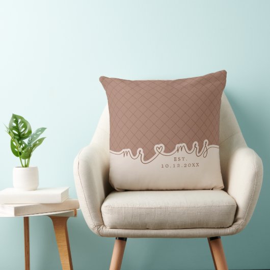 M. Mme Heart Script Mocha Beige Mariage Coussin (Chaise)