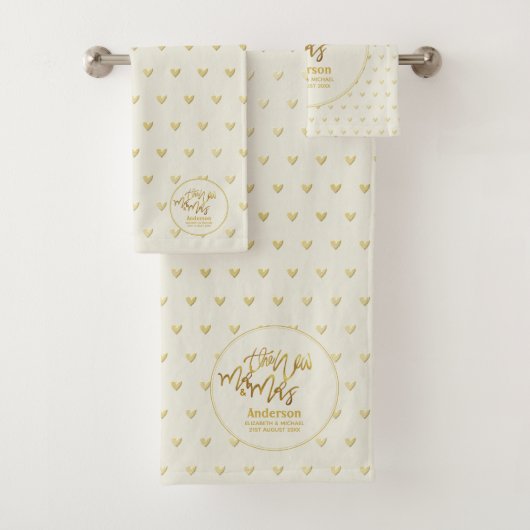 M. & Mme Mariage Serviettes Gold Love Hearts Keeps (En situation)