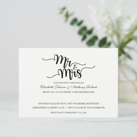 M. & Mme Script | Invitations de mariage modernes (Debout devant)