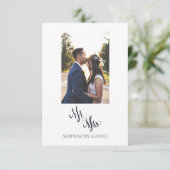 M. & Mme We Eloped Simple Marriage Faire-part (Debout devant)