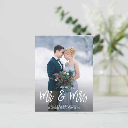 M. & MRS. | Carte postale Faire-part mariage (Debout devant)