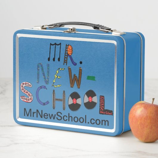 M. New-School Font Lunch Box (En situation)