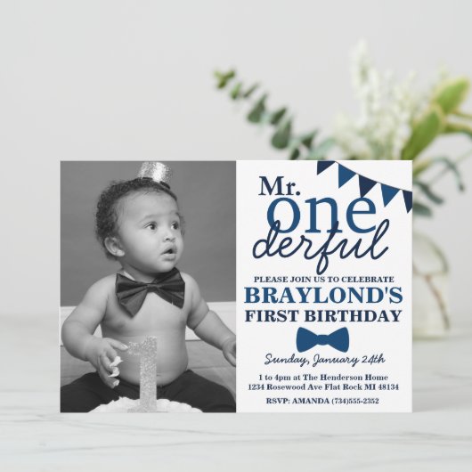 M. Onederful Invitation d'anniversaire (Debout devant)