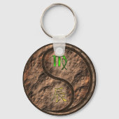 Maagd en aarde draak sleutelhanger (Achterkant)