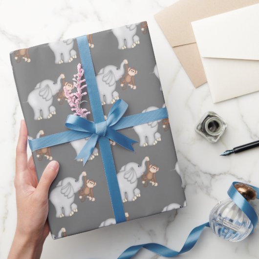 Maagden en olifanten op grijs cadeaupapier (Geschenken)