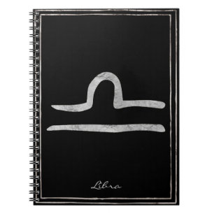 Maagdensymbool met hammered zilver, gestileerd ast notitieboek