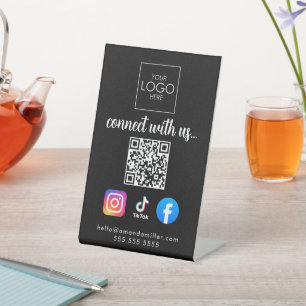 Maak contact met ons Moderne Social Media QR Code Reclamebord Met Voetstuk