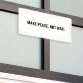 Maak vrede niet oorlog wit zwart tekst minimalisti spandoek (Buitenkant Gebouw)