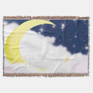 Maan in zachte wolken gooit deken