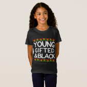 Maand Afrikaanse Ameri met jonge geschenken en zwa T-shirt (Voorkant volledig)