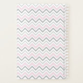 Maandelijkse weekplanning roze en grijze Chevron P Planner (Achterkant)
