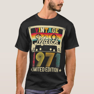 maart 1971 51e verjaardag Mannen met cadeautjes V T-shirt