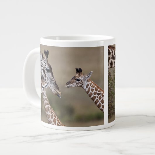 Maasai Giraffe (Giraffe Tippelskirchi) Jumbo Mok (Voorkant links)