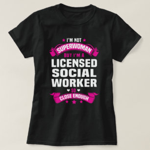 maatschappelijk werker met vergunning t-shirt