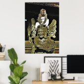 Macaque op een Tempelbeeld Poster (Thuiskantoor)