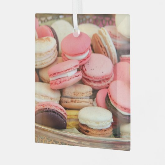 Macarons in verschillende kleuren glas ornament (Voorkant links)