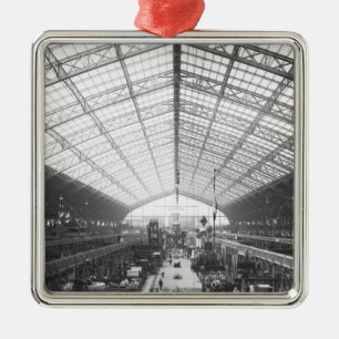 Machines Hall, Universele tentoonstelling Metalen Ornament