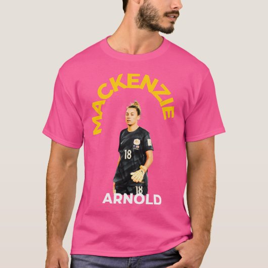 Mackenzie Arnold T-shirt (Voorkant)