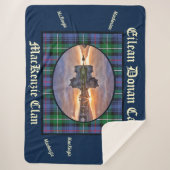 MacKenzie Clan's Eilean Donan Castle Tartan Sherpa Deken (Voorkant)