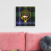 Macneil Scottish Crest en Tartan Canvas print (Insitu (Woonkamer))