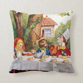 Mad Hatter's Tea Party in Wonderland Kussen