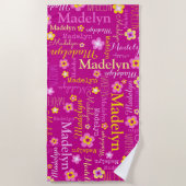 Madelyn fleurit la serviette de plage nommée (Devant)