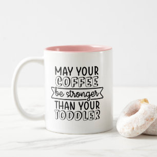 Mag je koffie sterker zijn dan je peuter? tweekleurige koffiemok