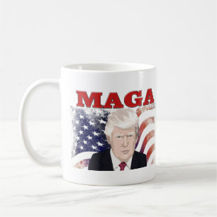 MAGA American Flag Trump red text Koffiemok