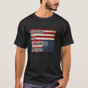 MAGA idioten besturen Amerika T-shirt