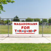 Magadonians voor Trump 2024 Red Blue Star Spandoek (Insitu)