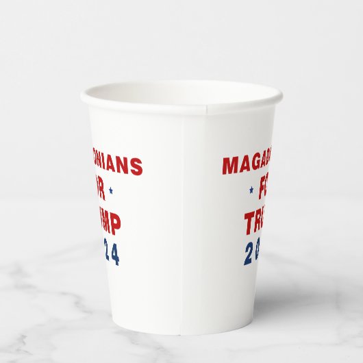 Magadonians voor Trump 2024 Rood Blauw Papieren Bekers (Rechts)