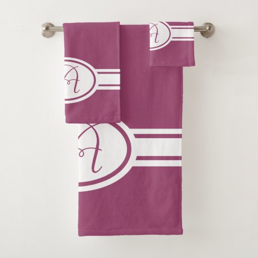 Magenta Haze Monogram Bad Handdoek (Insitu)