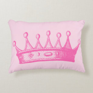 Magenta Prinsessenkroon op Roze Achtergrond Decoratief Kussen