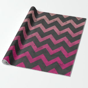 Magenta roze rode ombre donkergrijze chevronpatroo cadeaupapier