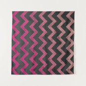 Magenta roze rood ombre donkergrijs chevron patroo wandkleed (Voorkant (horizontaal))