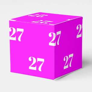 Magenta van whitepaper met Initiaal aanpassen Bedankdoosjes