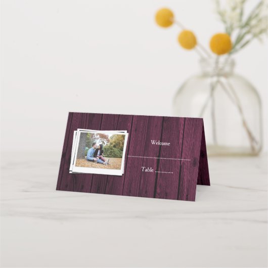 Magenta Wooden Photo Reception Place Card (Voorkant)
