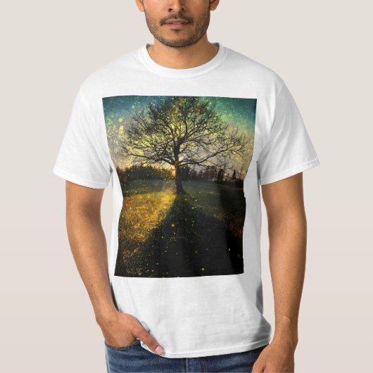 Magical fireflies dreamy landscape t-shirt (Voorkant)
