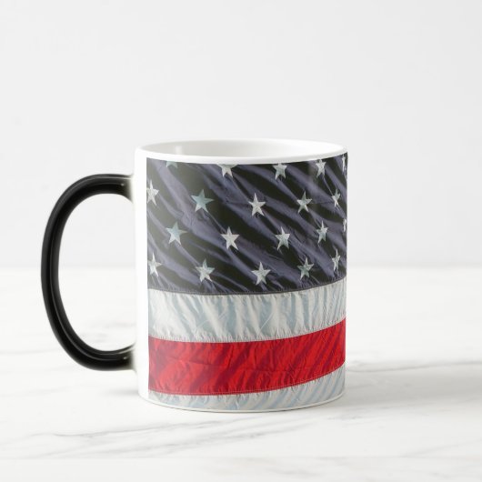 Magique American Flag Mug étoiles bandes rouge blanc bleu (Gauche)