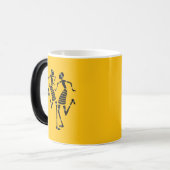 Magique Art africain, Silhouette Célébration Danse Mug (Devant gauche)